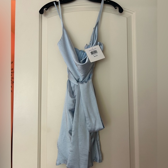 {NWT} Women’s Formal Dress | Size Small | Selfie Leslie - Picture 4 of 7